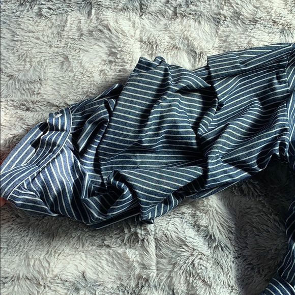 Super cute wrap dress - Picture 3 of 6